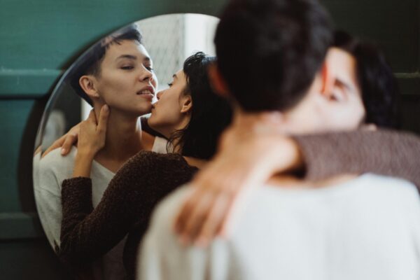 TIPS PARA TENER UN SEXO SÚPER PLACENTERO FRENTE AL ESPEJO